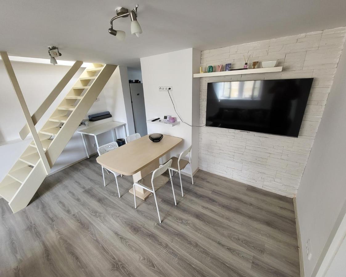 Excellent Apartments Central 3 Min Walk From The Colonnade Карлови Вари Екстериор снимка